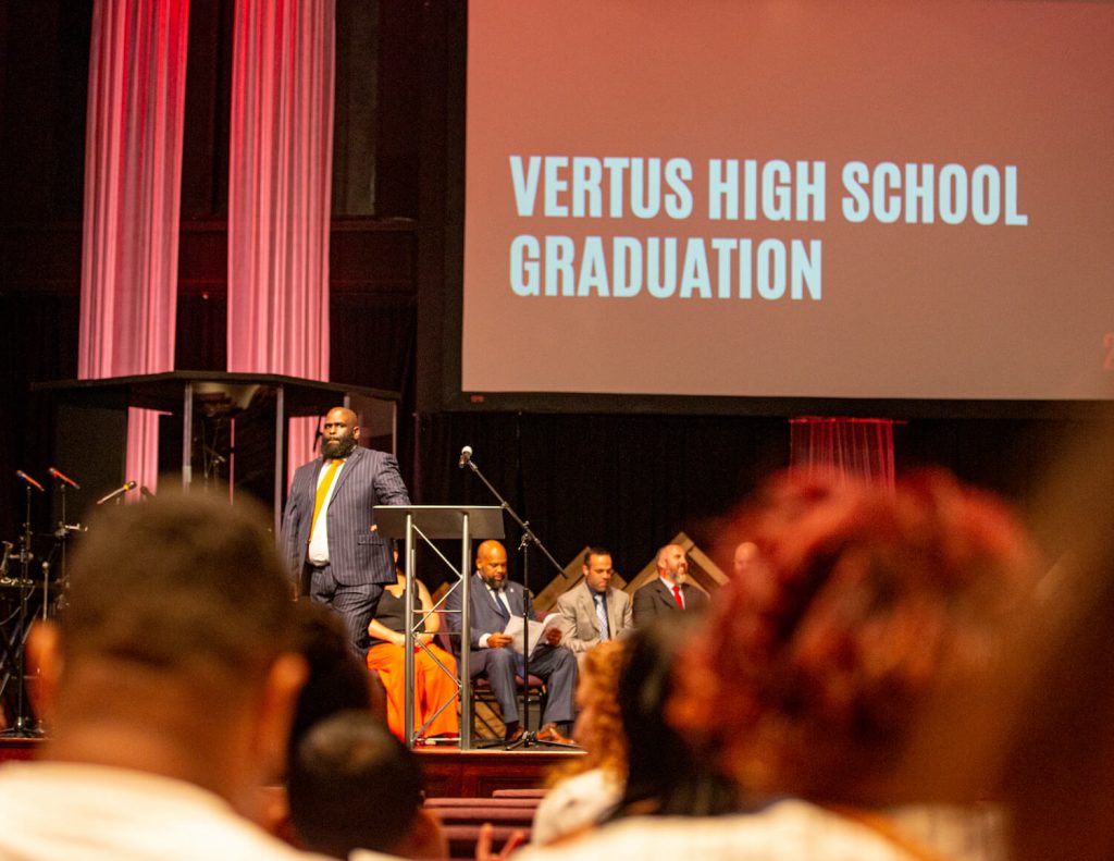 Vertus 2022 June Graduation 037 HiRes